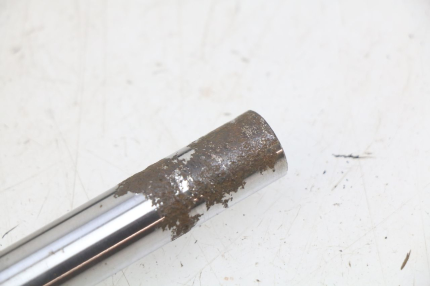 photo de SUPPORT MOTEUR PEUGEOT SATELIS 125 (2006 - 2009) - Autre angle de vue