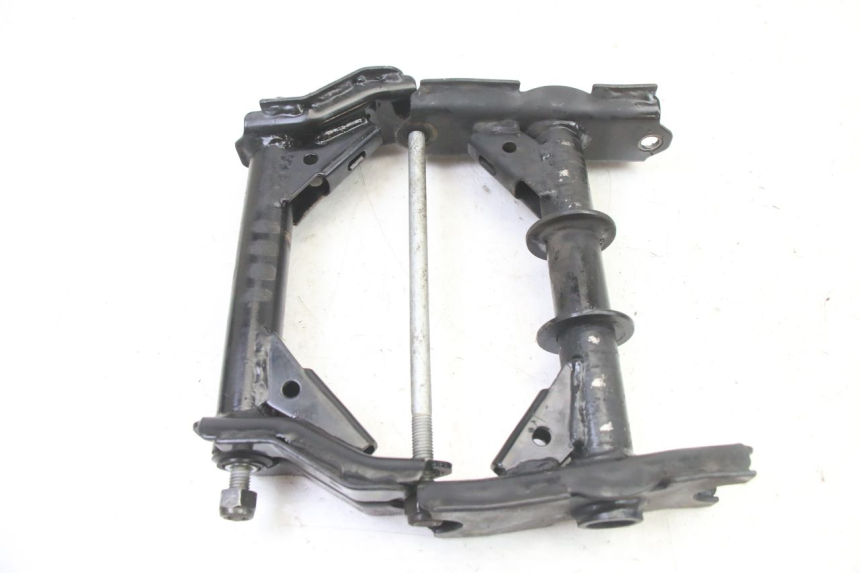 photo de SUPPORT MOTEUR PEUGEOT SATELIS 125 (2013 - 2018) - Détail de la pièce