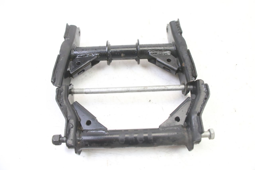 photo de SUPPORT MOTEUR PEUGEOT SATELIS 125 (2013 - 2018) - Autre angle de vue