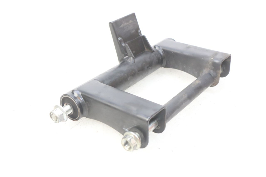 photo de SUPPORT MOTEUR SUZUKI SIXTEEN 125 (2008 - 2010) - Détail de la pièce