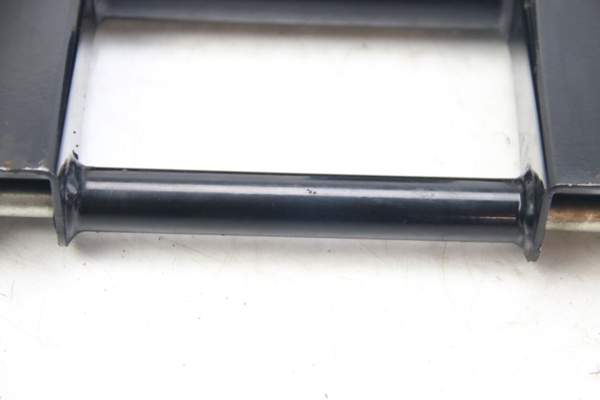 photo de SUPPORT MOTEUR SUZUKI SIXTEEN 125 (2008 - 2010) - Zoom composants