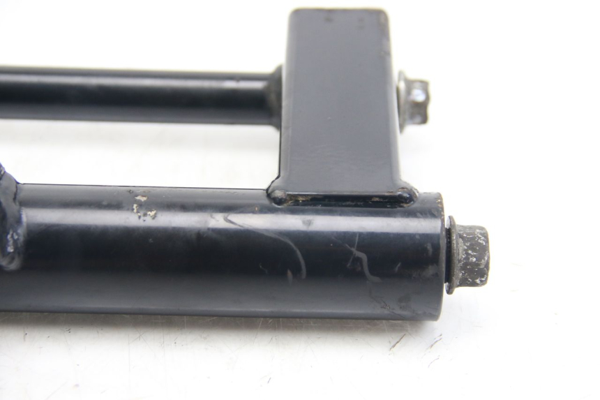 photo de SUPPORT MOTEUR SUZUKI SIXTEEN 125 (2008 - 2010) - Zoom état d’usage