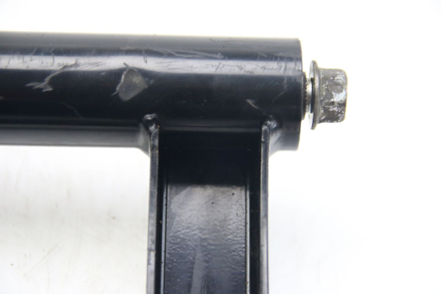 photo de SUPPORT MOTEUR SUZUKI SIXTEEN 125 (2008 - 2010) - État de surface