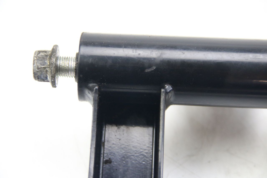 photo de SUPPORT MOTEUR SUZUKI SIXTEEN 125 (2008 - 2010) - Marquages et références