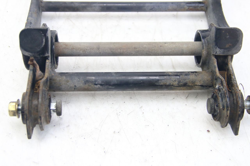 photo de SUPPORT MOTEUR MBK SKYLINER 125 (1998 - 2001) - Gros plan technique