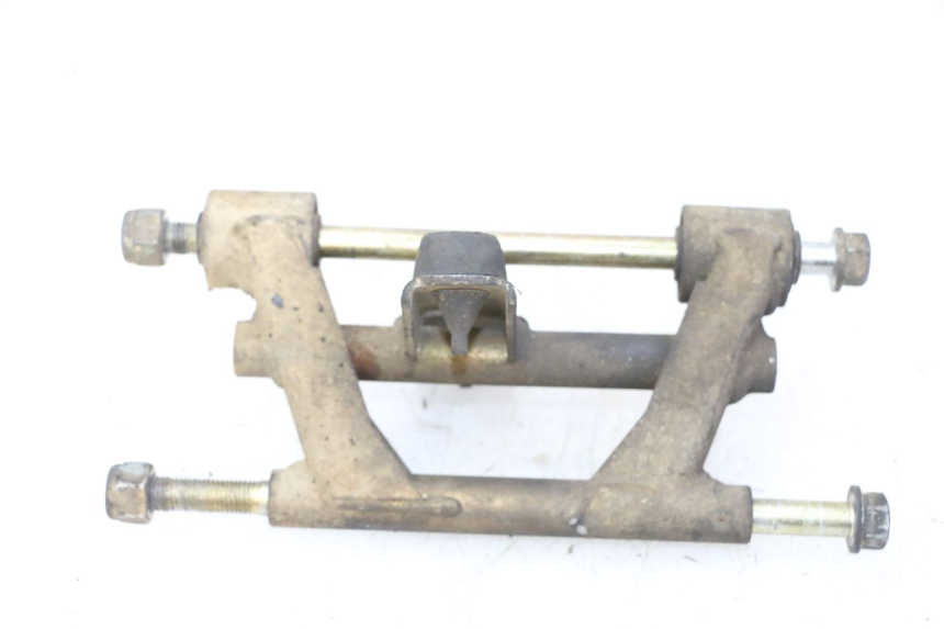 photo de SUPPORT MOTEUR PEUGEOT SPEEDAKE 50 (1995 - 1997) - Autre angle de vue