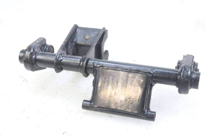 photo de SUPPORT MOTEUR PEUGEOT SPEEDFIGHT 4 4T 50 (2015 - 2020) - Gros plan technique