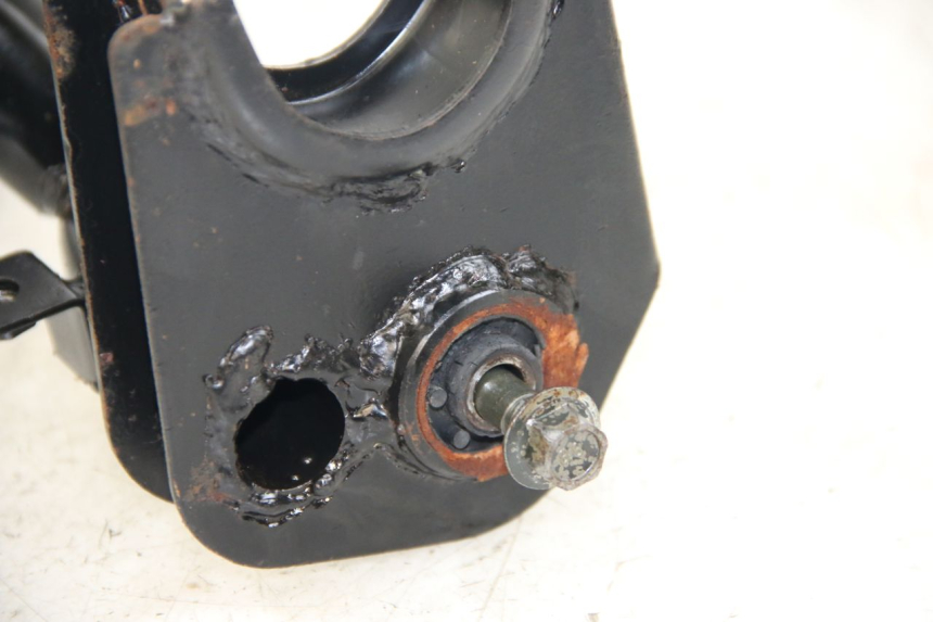 photo de SUPPORT MOTEUR RAZZO STEED 125 (2012 - 2018) - Zoom état d’usage