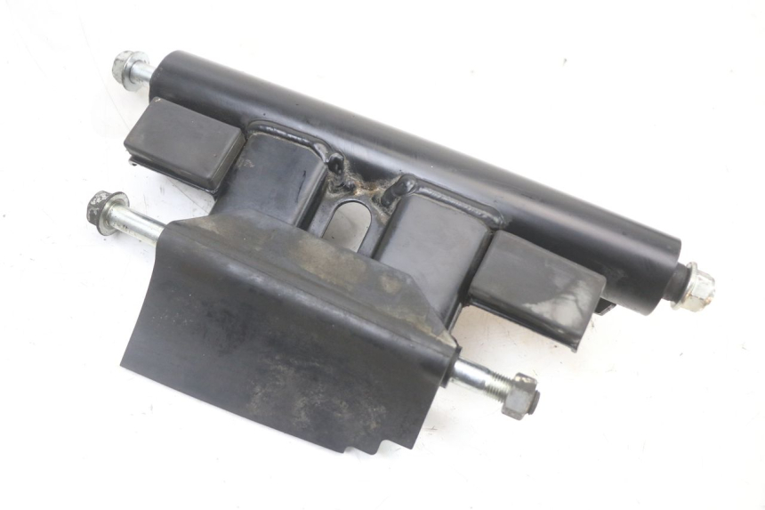 photo de SUPPORT MOTEUR SUZUKI BURGMAN 125 (2018 - 2021) - Zoom état d’usage