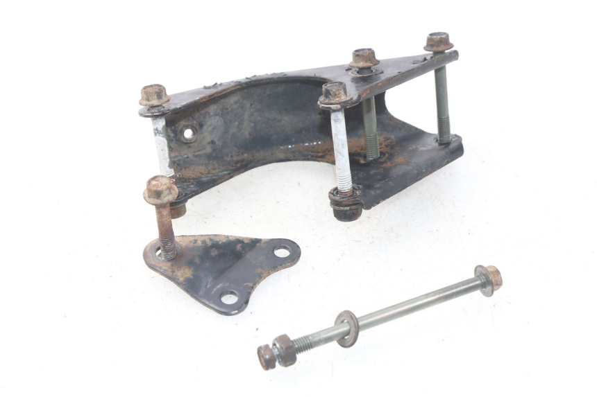 photo de SUPPORT MOTEUR YAMAHA TW 125 (1998 - 2002) - Autre angle de vue