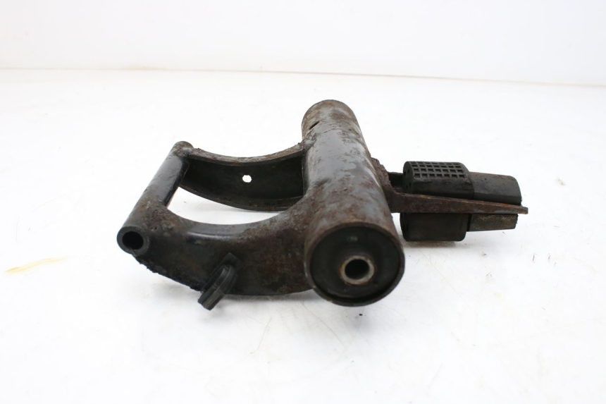 photo de SUPPORT MOTEUR PIAGGIO TYPHOON 50 (1993 - 1999) - Gros plan technique