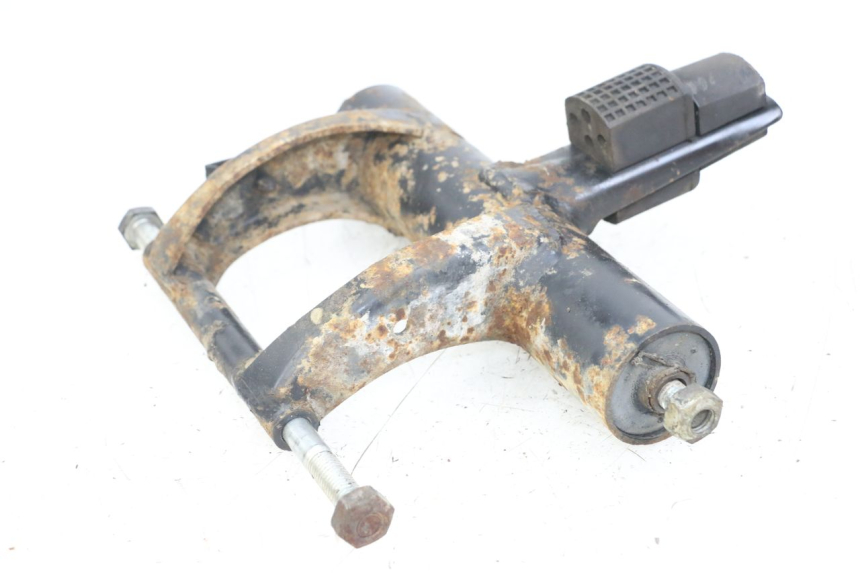 photo de SUPPORT MOTEUR PIAGGIO TYPHOON 80 (1994 - 1997) - Autre angle de vue