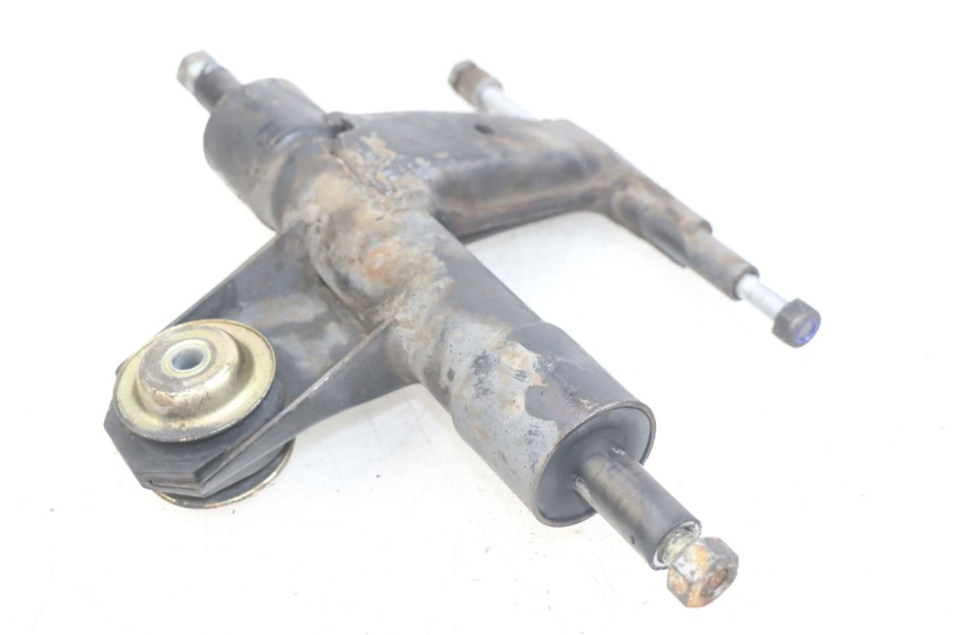 photo de SUPPORT MOTEUR PIAGGIO VESPA LXV 125 (2006 - 2009) - Détail de la pièce