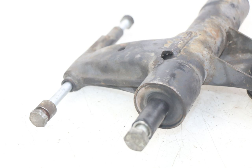 photo de SUPPORT MOTEUR PIAGGIO VESPA LXV 125 (2006 - 2009) - Zoom état d’usage