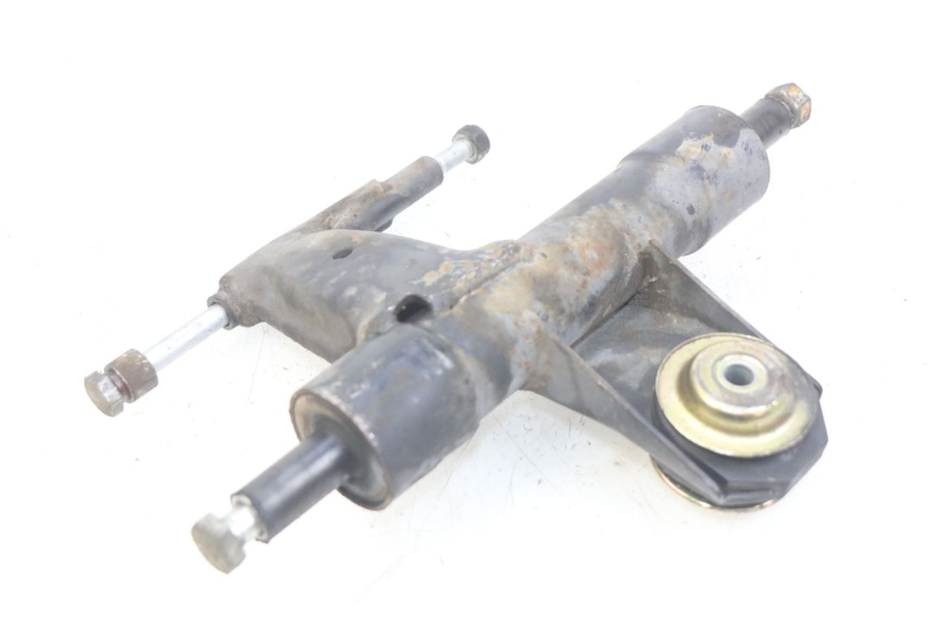 photo de SUPPORT MOTEUR PIAGGIO VESPA LXV 125 (2006 - 2009) - Autre angle de vue