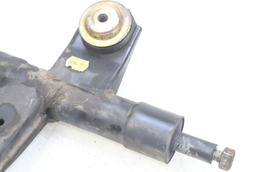 photo de SUPPORT MOTEUR PIAGGIO VESPA LXV 125 (2006 - 2009) - Vue d’ensemble