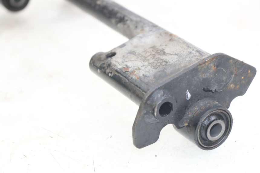 photo de SUPPORT MOTEUR KYMCO VITALITY 2T 50 (2004 - 2010) - Gros plan technique