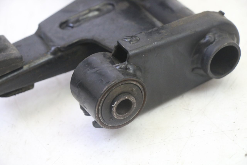 photo de SUPPORT MOTEUR PEUGEOT VIVACITY NEW 4T 50 (2008 - 2017) - Points de fixation