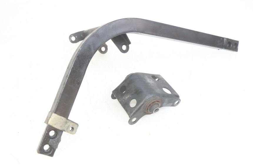 photo de SUPPORT MOTEUR DAELIM VJ ROADWIN FI 125 (2008 - 2017) - Autre angle de vue