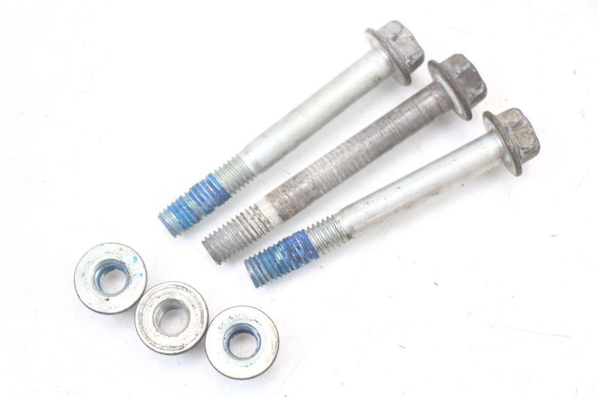 photo de SUPPORT MOTEUR SUZUKI VL INTRUDER 125 (2004 - 2007) - Autre angle de vue