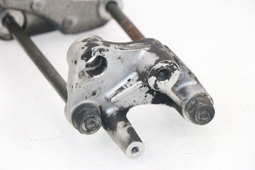 photo de SUPPORT MOTEUR HONDA VTR F FIRESTORM 1000 (1997 - 2001) - Gros plan technique