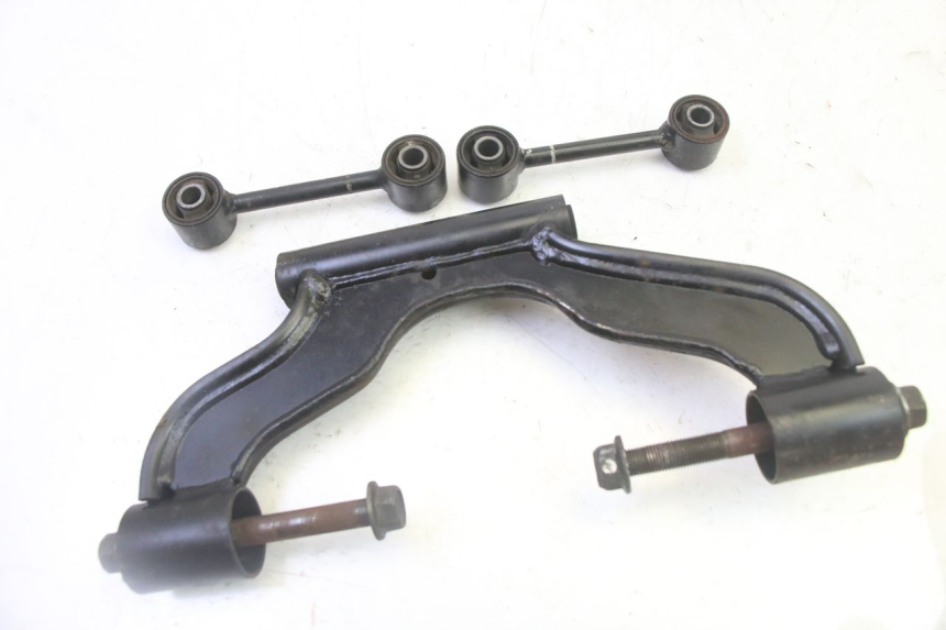 photo de SUPPORT MOTEUR YAMAHA X-CITY XCITY 125 (2007 - 2013) - Détail de la pièce