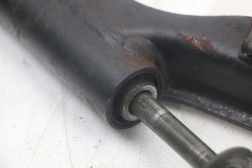 photo de SUPPORT MOTEUR YAMAHA XMAX X-MAX 125 (2006 - 2009) - Zoom état d’usage