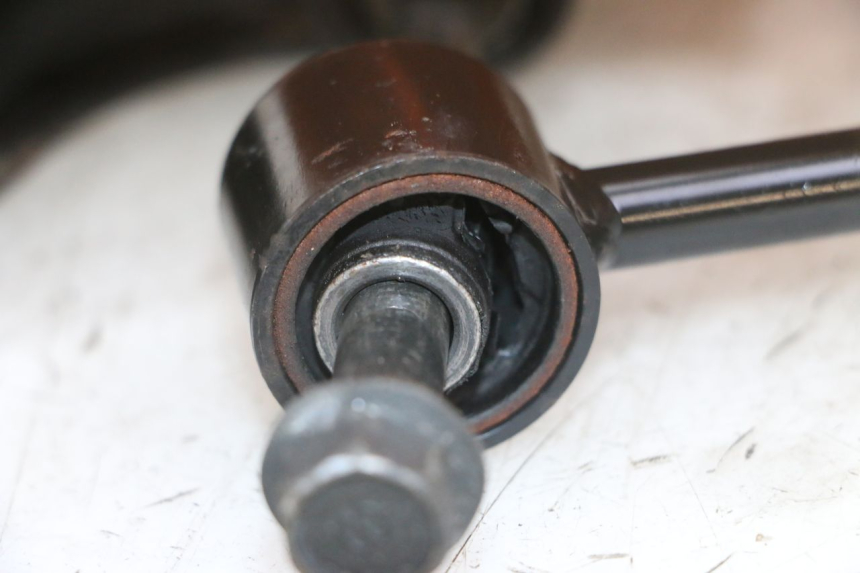 photo de SUPPORT MOTEUR YAMAHA X-MAX XMAX 125 (2010 - 2013) - Zoom état d’usage