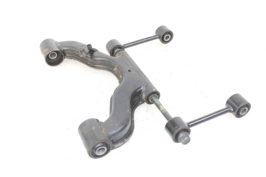 photo de SUPPORT MOTEUR YAMAHA X-MAX XMAX 125 (2010 - 2013) - Points de fixation