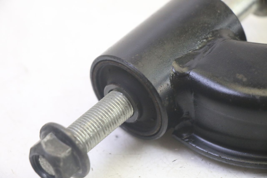 photo de SUPPORT MOTEUR YAMAHA XMAX X-MAX 125 (2006 - 2009) - Autre angle de vue