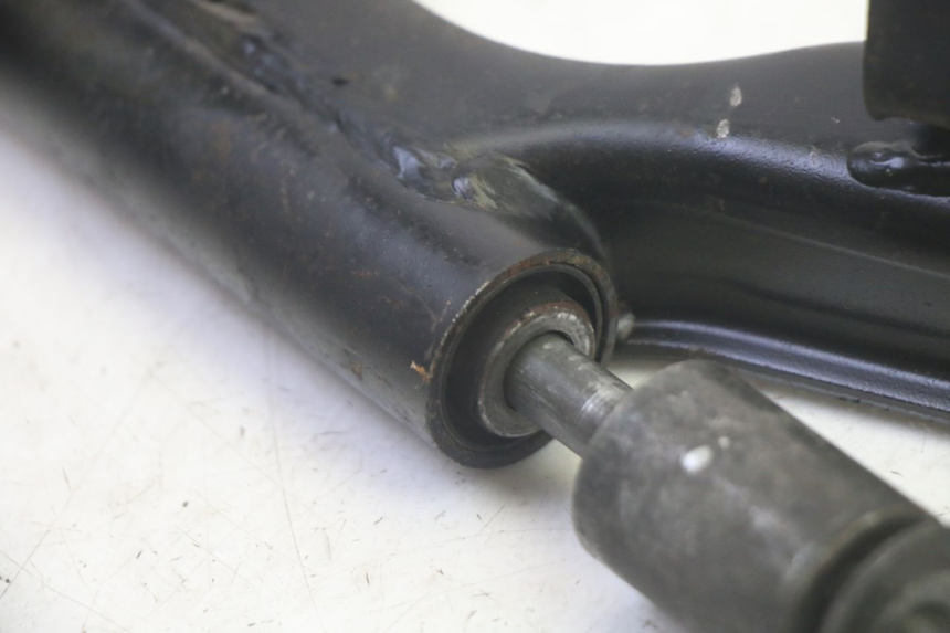 photo de SUPPORT MOTEUR YAMAHA XMAX X-MAX 125 (2006 - 2009) - Points de fixation