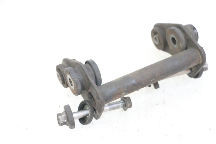 photo de SUPPORT MOTEUR YAMAHA FZS FAZER 600 (2001 - 2003) - Vue d’ensemble