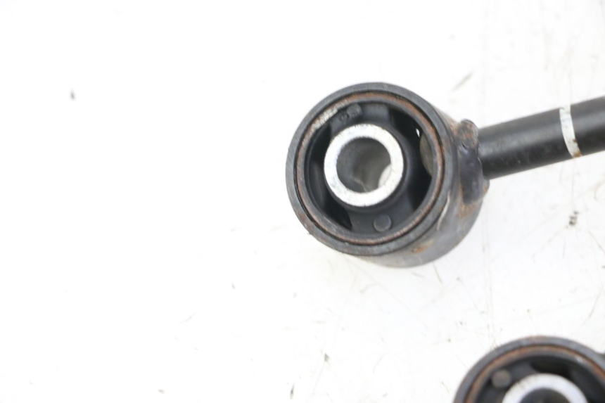 photo de SUPPORT MOTEUR YAMAHA X-MAX XMAX ABS 250 (2010 - 2014) - Pièce contrôlée