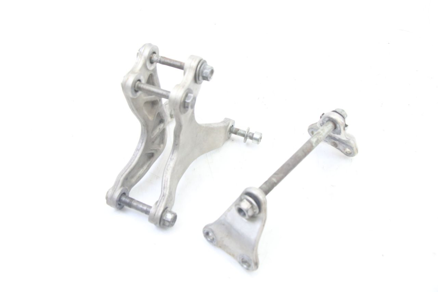 photo de SUPPORT MOTEUR YAMAHA YZ-F YZF 250 (2007 - 2013) - Détail de la pièce