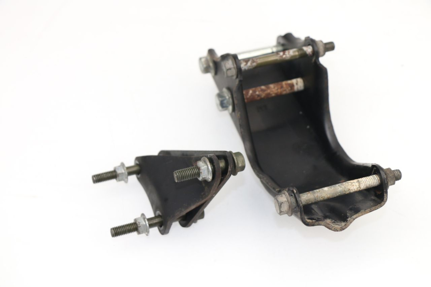 photo de SUPPORT MOTEUR YAMAHA YBR CUSTOM 125 (2008 - 2010) - Zoom état d’usage