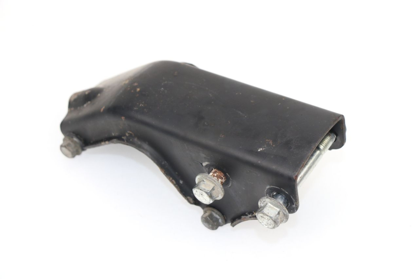 photo de SUPPORT MOTEUR YAMAHA YBR CUSTOM 125 (2008 - 2010) - Gros plan technique