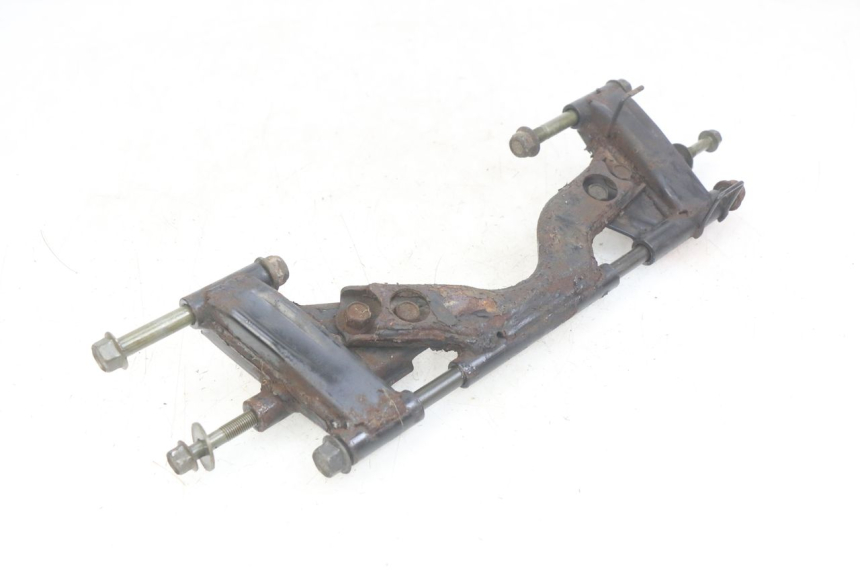 photo de SUPPORT MOTEUR YAMAHA YP MAJESTY 400 (2004 - 2008) - Détail de la pièce