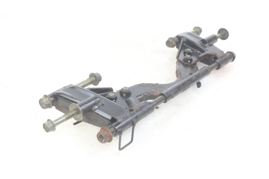 photo de SUPPORT MOTEUR YAMAHA YP MAJESTY 400 (2004 - 2008) - Vue d’ensemble