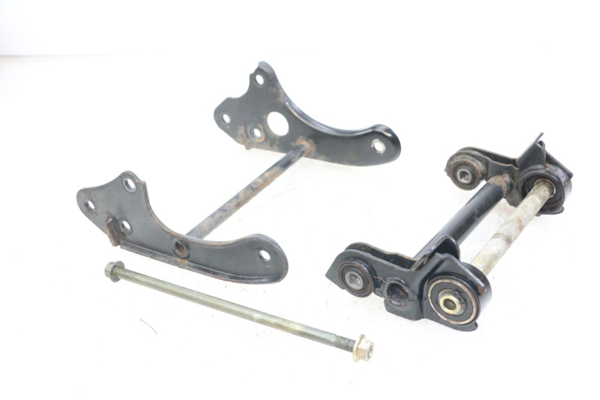 photo de SUPPORT MOTEUR YAMAHA YP MAJESTY 125 (2002 - 2006) - Autre angle de vue