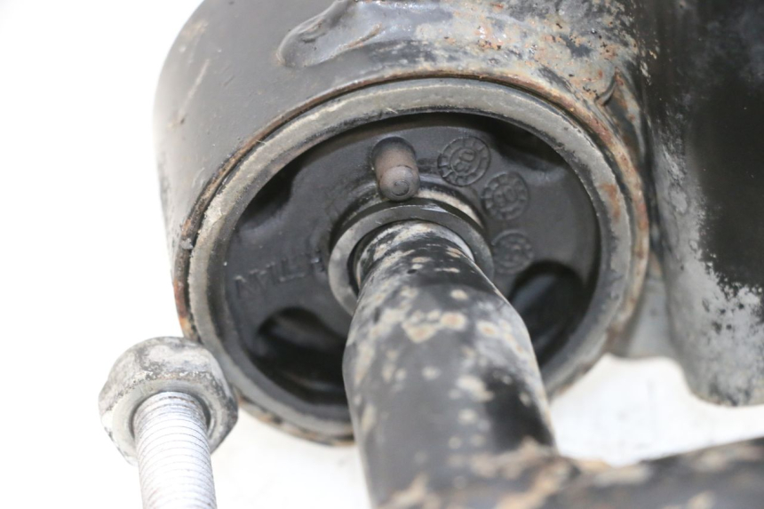 photo de SUPPORT MOTEUR PIAGGIO ZIP 4T 50 (2018 - 2020) - Autre angle de vue