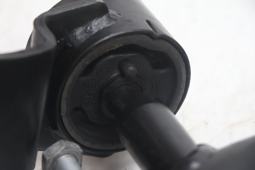 photo de SUPPORT MOTEUR PIAGGIO ZIP IGET 4T 50 (2021 - 2023) - Détail de la pièce