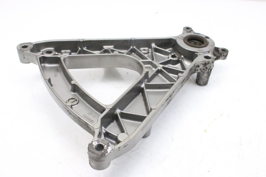 photo de SUPPORT POT SUZUKI AN BURGMAN 400 (2006 - 2010) - Détail de la pièce