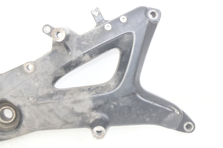 photo de SUPPORT POT KYMCO DINK STREET 125 (2009 - 2014) - Autre angle de vue