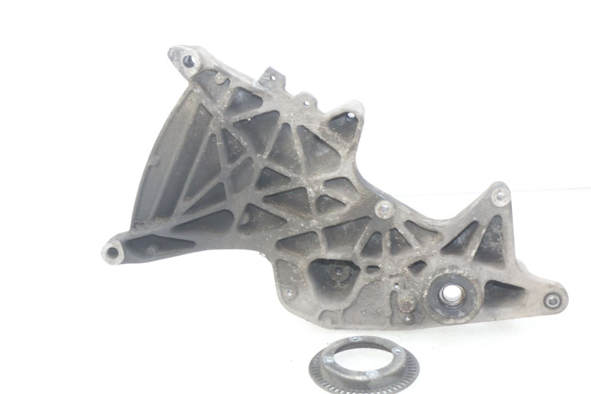 photo de SUPPORT POT HONDA FES S-WING SWING ABS 125 (2007 - 2015) - Détail de la pièce