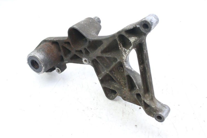 photo de SUPPORT POT HONDA FES S-WING SWING ABS 125 (2007 - 2015) - Autre angle de vue