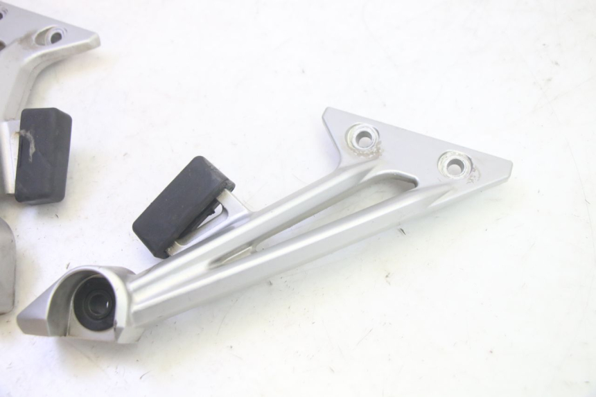 photo de SUPPORT POT  YAMAHA FJR ABS 1300 (2006 - 2012) - Zoom état d’usage