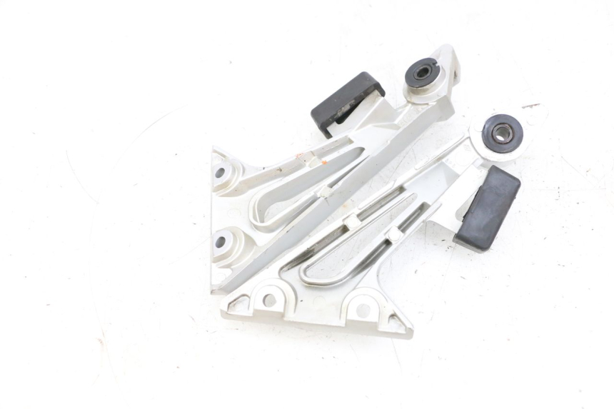 photo de SUPPORT POT  YAMAHA FJR ABS 1300 (2006 - 2012) - Détail de la pièce