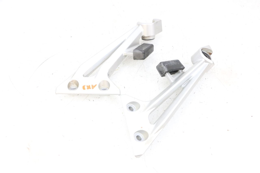 photo de SUPPORT POT  YAMAHA FJR ABS 1300 (2006 - 2012) - Pièce contrôlée