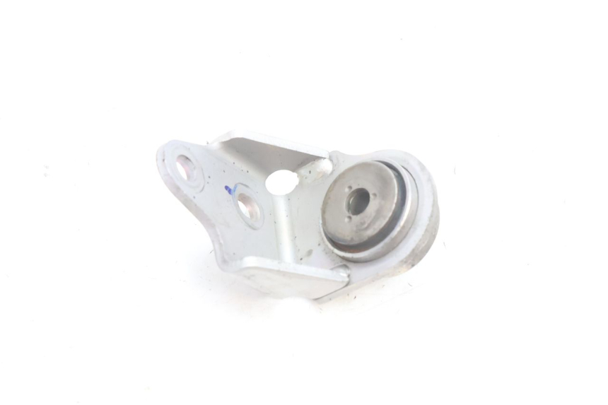 photo de SUPPORT POT  YAMAHA FZ8 800 (2010 - 2016) - Gros plan technique
