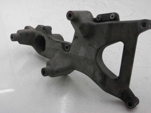 photo de SUPPORT POT  HONDA FES PANTHEON 125 (2003 - 2007) - Vue d’ensemble